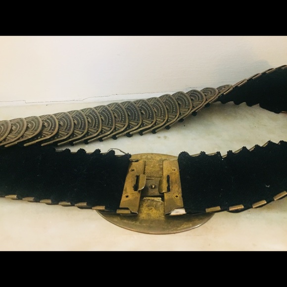 Bundled STRETCHABLE BELTS - Picture 7 of 8